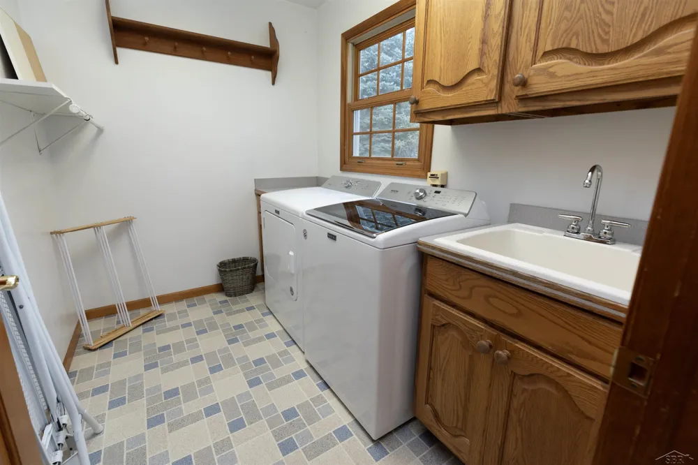 12837 Whisper Ridge Drive Tittabawassee Township, MI 48623