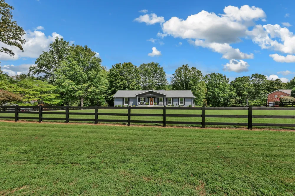 224 Norma Ct Clarksville, TN 37043