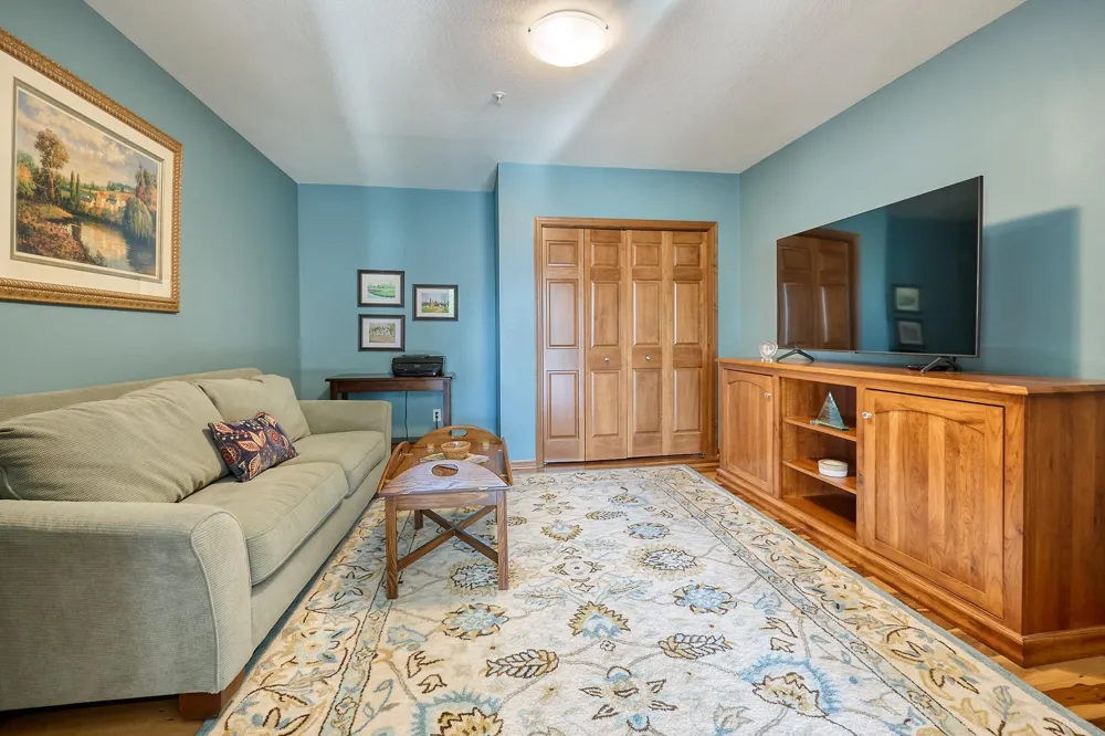 3110 Chestnut Street #211 Chaska, MN 55318