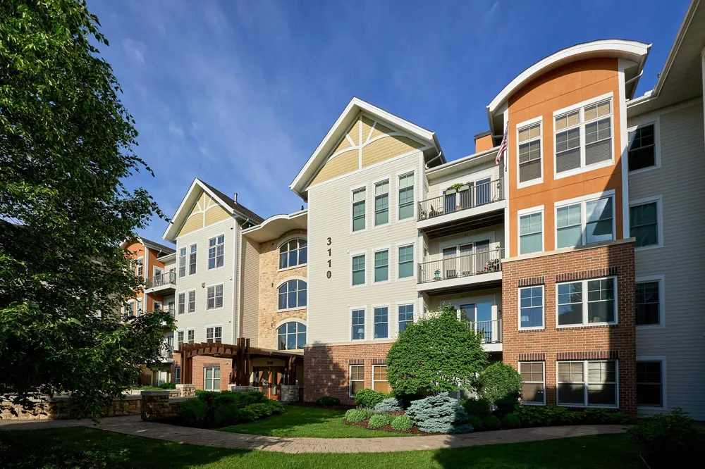 3110 Chestnut Street #211 Chaska, MN 55318