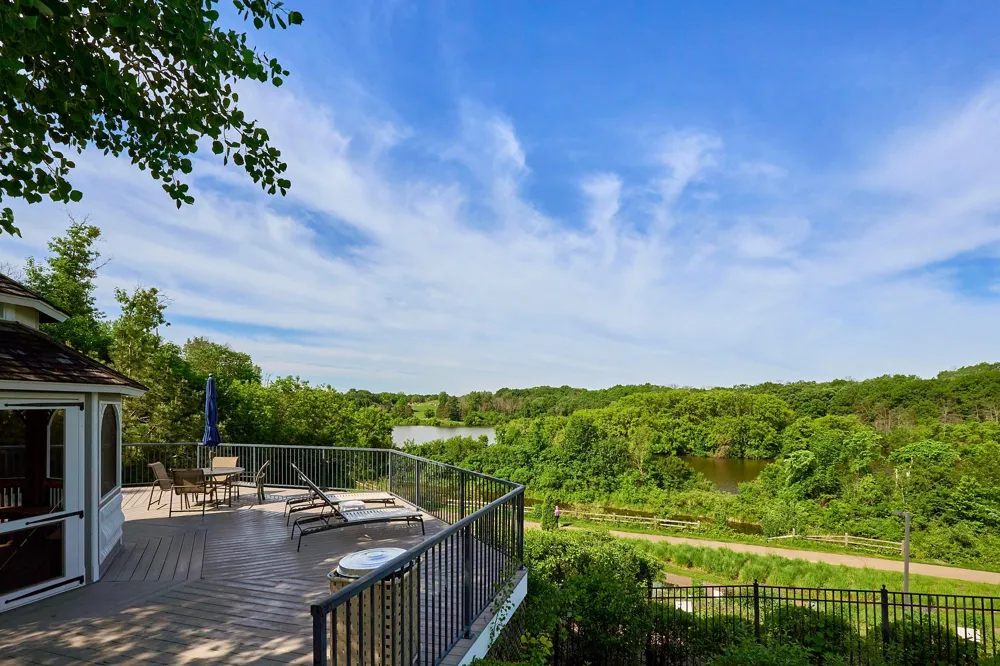 3110 Chestnut Street #211 Chaska, MN 55318