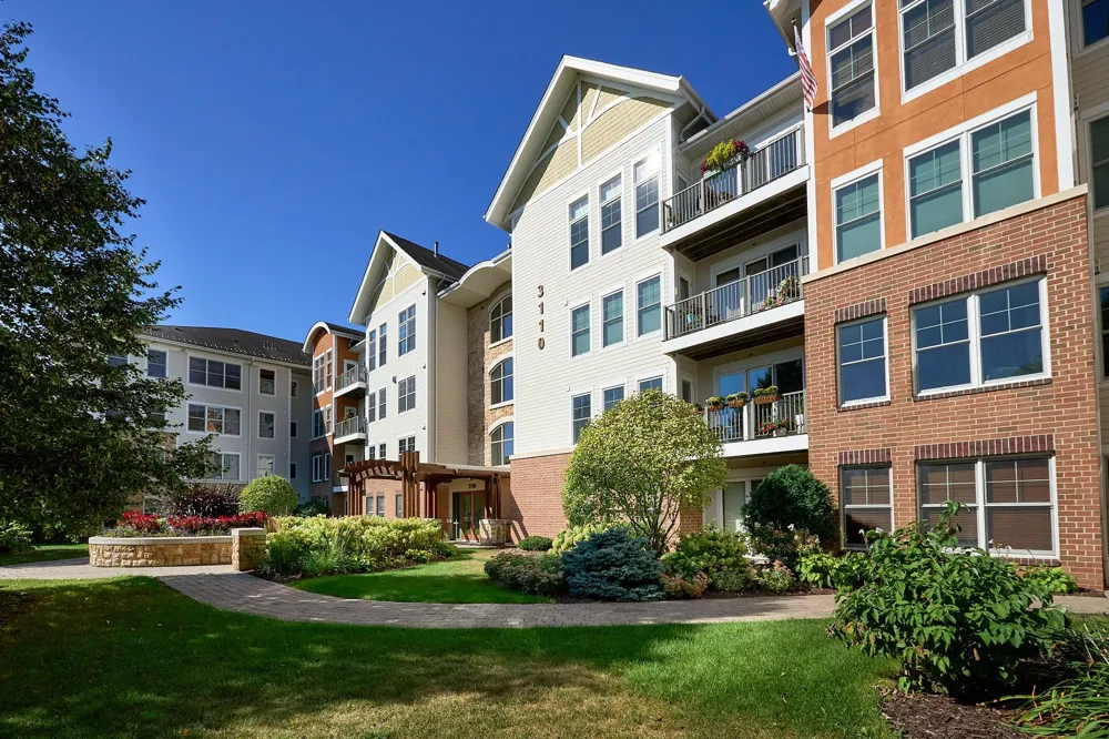 3110 Chestnut Street #211 Chaska, MN 55318