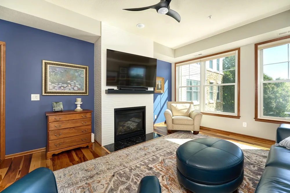 3110 Chestnut Street #211 Chaska, MN 55318