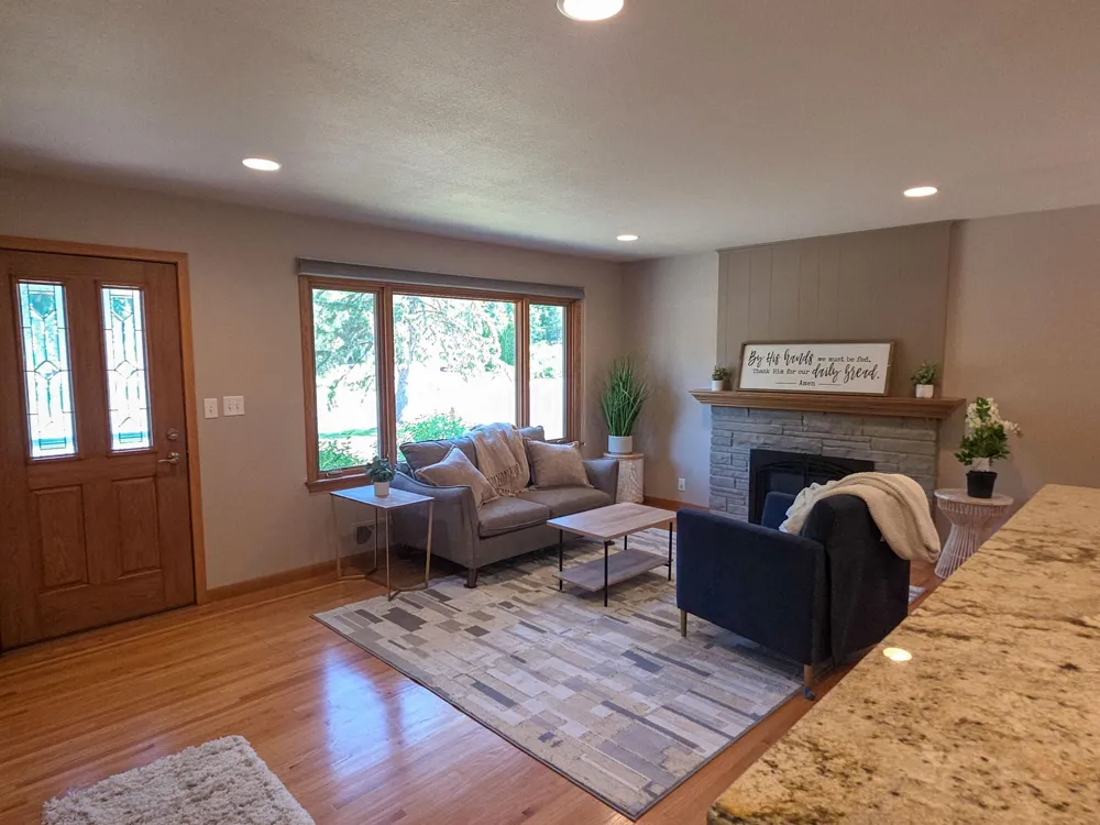 5033 Overlook Drive Bloomington, MN 55437