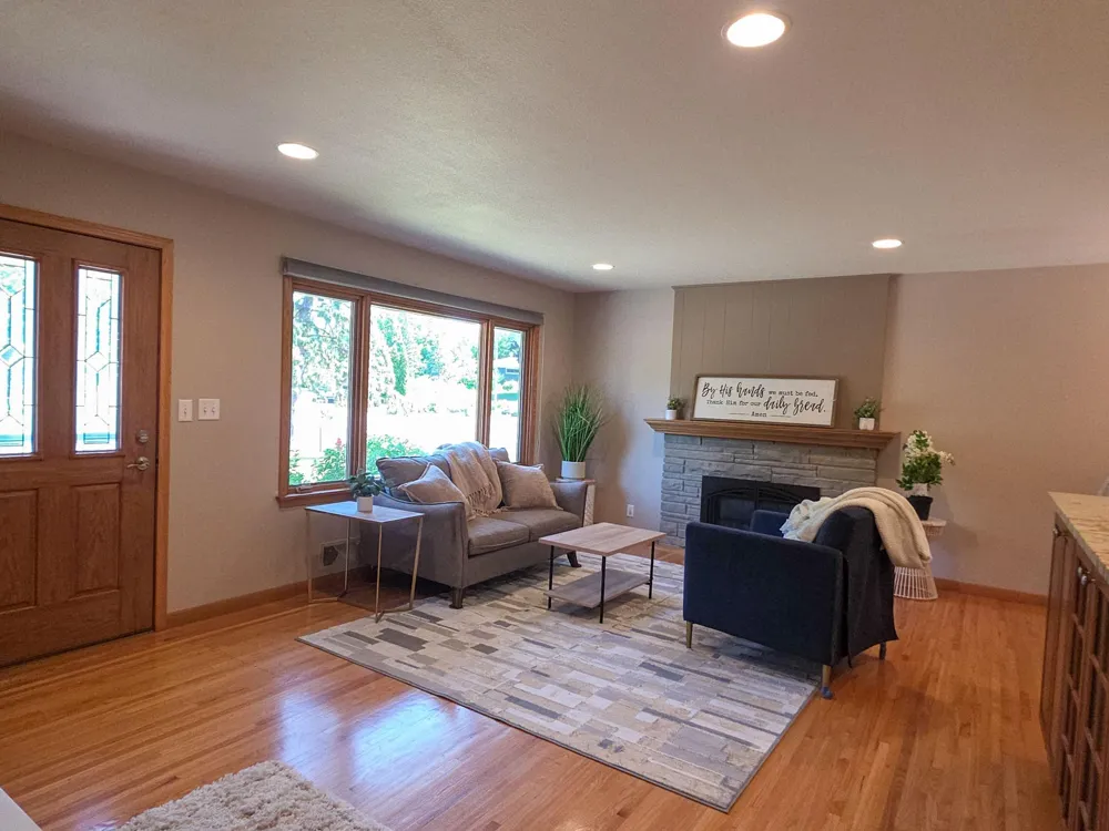 5033 Overlook Drive Bloomington, MN 55437