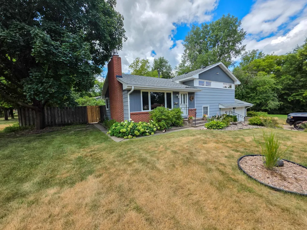 5033 Overlook Drive Bloomington, MN 55437