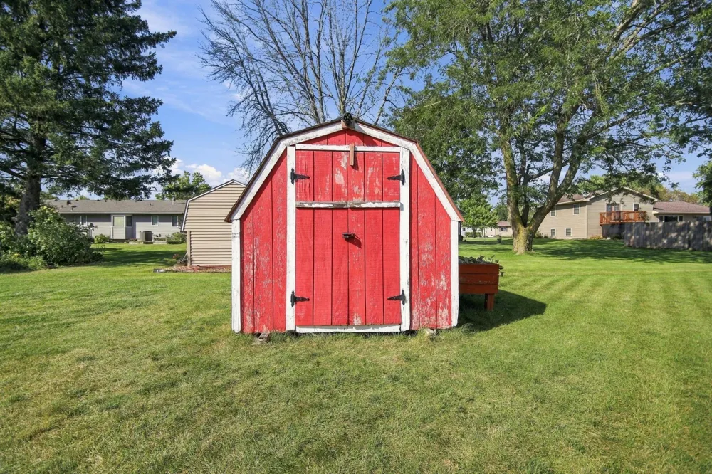 332 4th Street SW Blooming Prairie, MN 55917