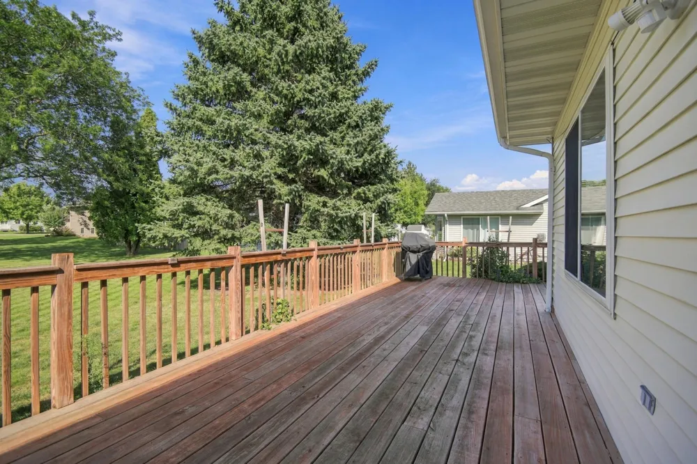 332 4th Street SW Blooming Prairie, MN 55917