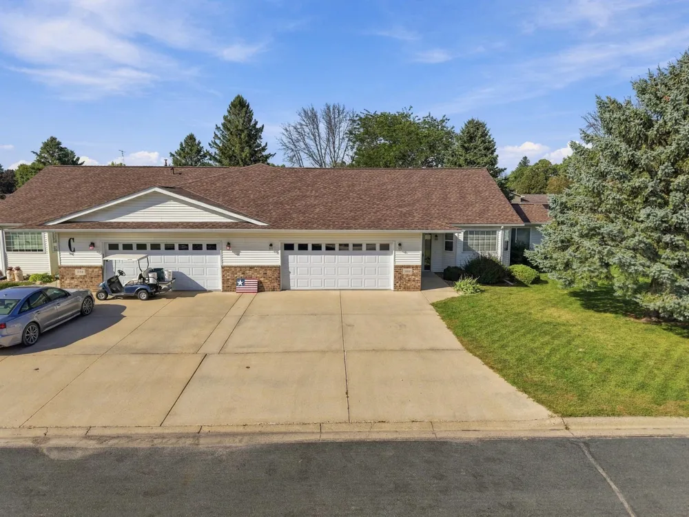 332 4th Street SW Blooming Prairie, MN 55917