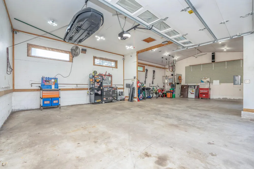 1554 Burns Avenue Saint Paul, MN 55106