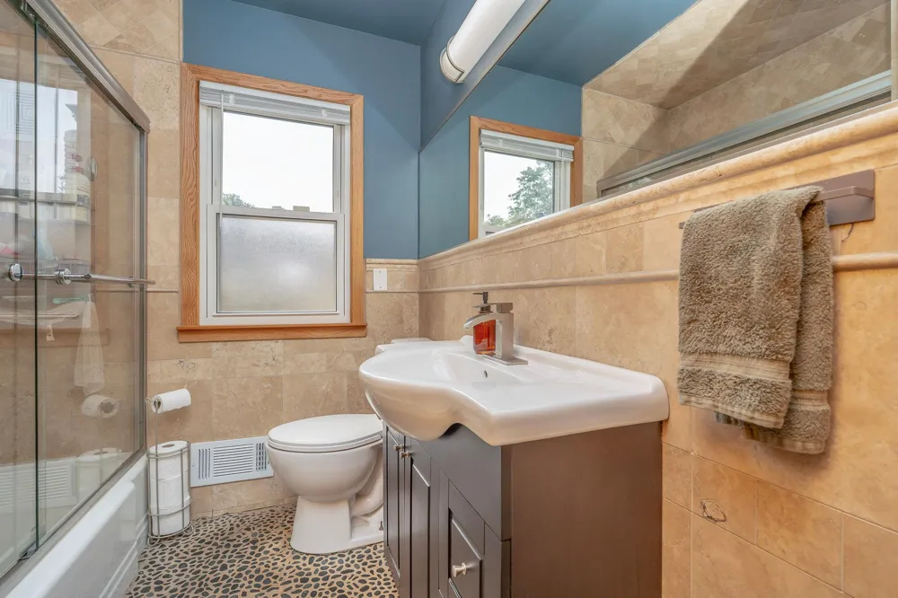 1554 Burns Avenue Saint Paul, MN 55106