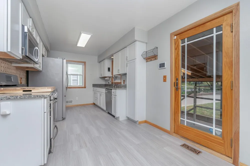 1554 Burns Avenue Saint Paul, MN 55106