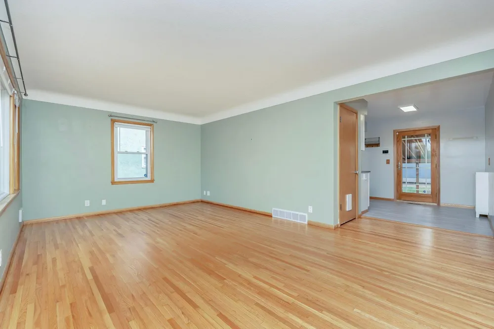 1554 Burns Avenue Saint Paul, MN 55106