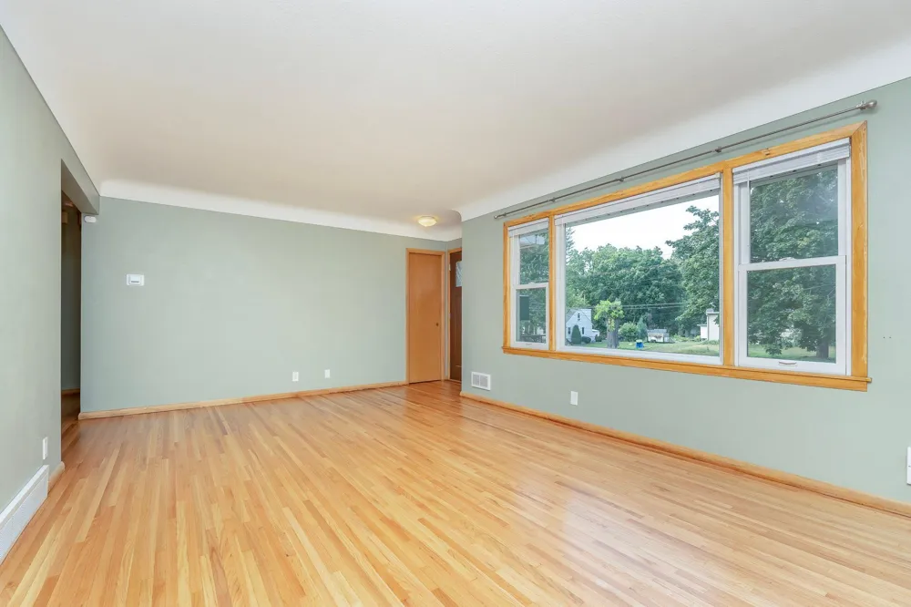 1554 Burns Avenue Saint Paul, MN 55106