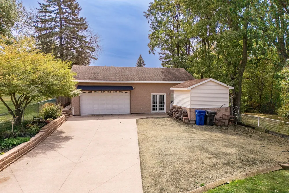 1554 Burns Avenue Saint Paul, MN 55106