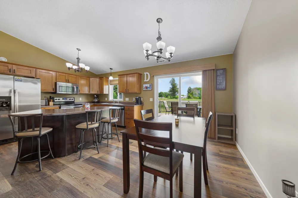315 Hazeltine Avenue NE Owatonna, MN 55060