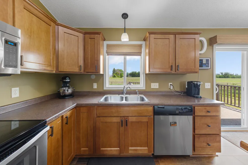 315 Hazeltine Avenue NE Owatonna, MN 55060