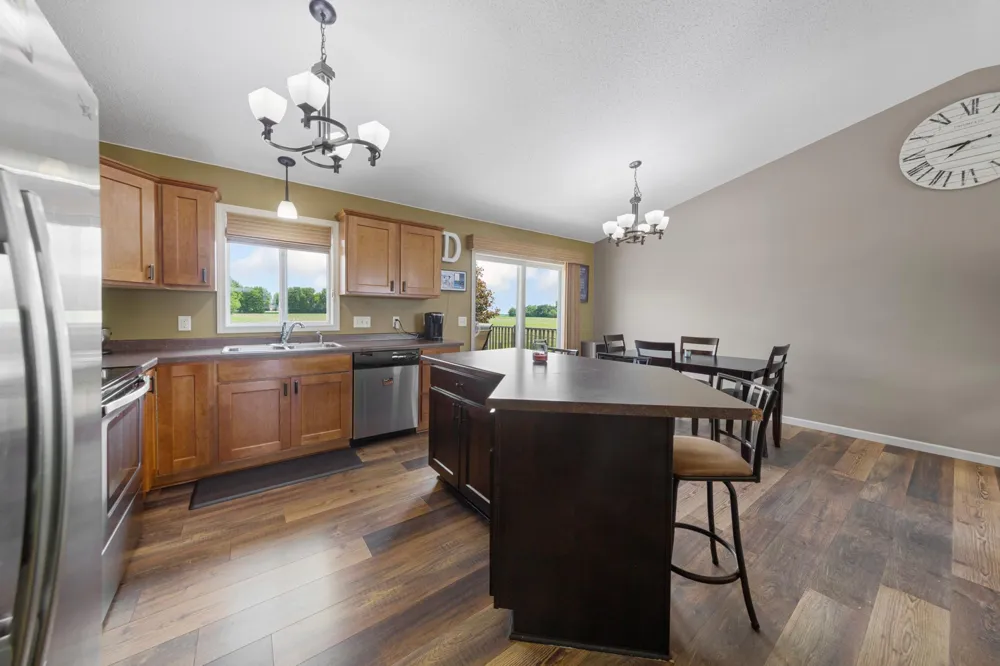 315 Hazeltine Avenue NE Owatonna, MN 55060