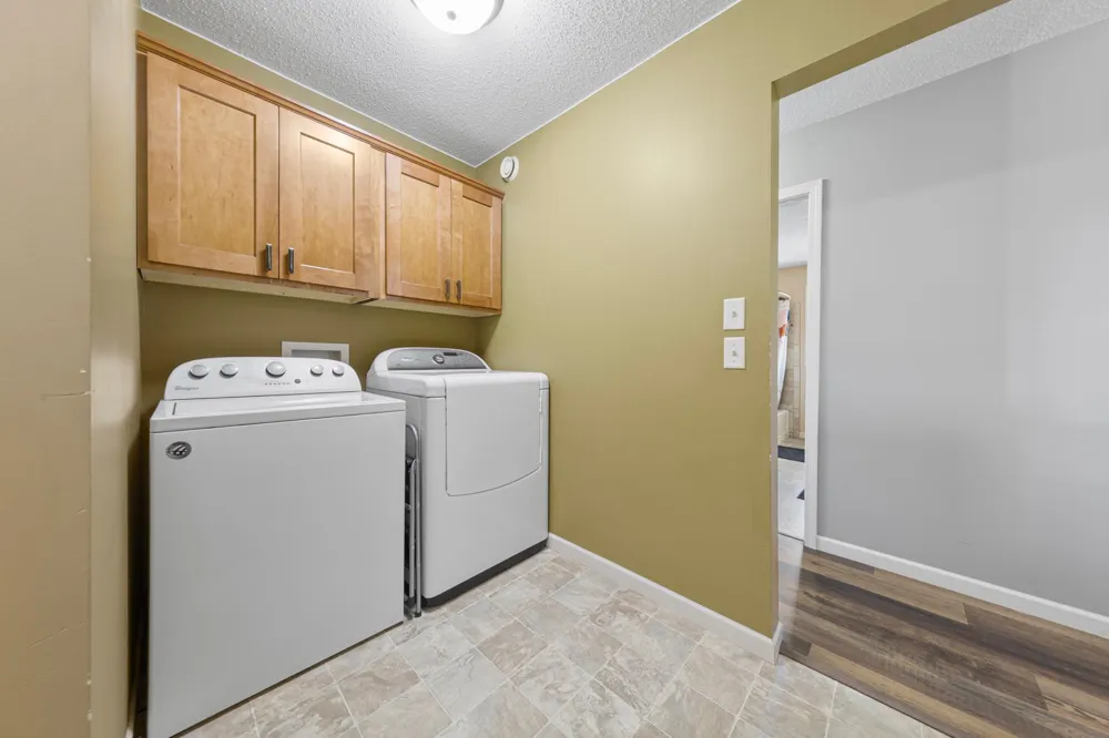 315 Hazeltine Avenue NE Owatonna, MN 55060