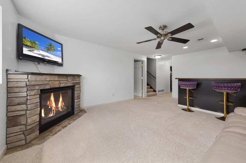 315 Hazeltine Avenue NE Owatonna, MN 55060