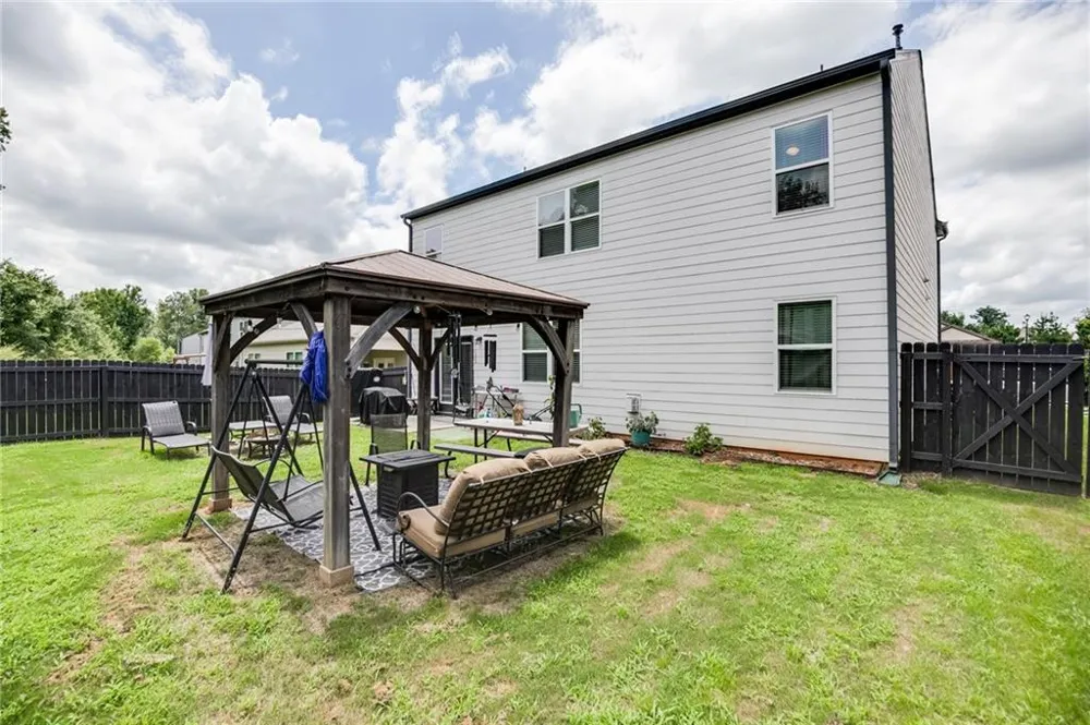 410 Maple Brook Drive Dawsonville, GA 30534