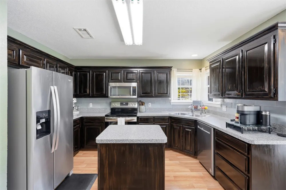 802 Justin Court Keene, TX 76059