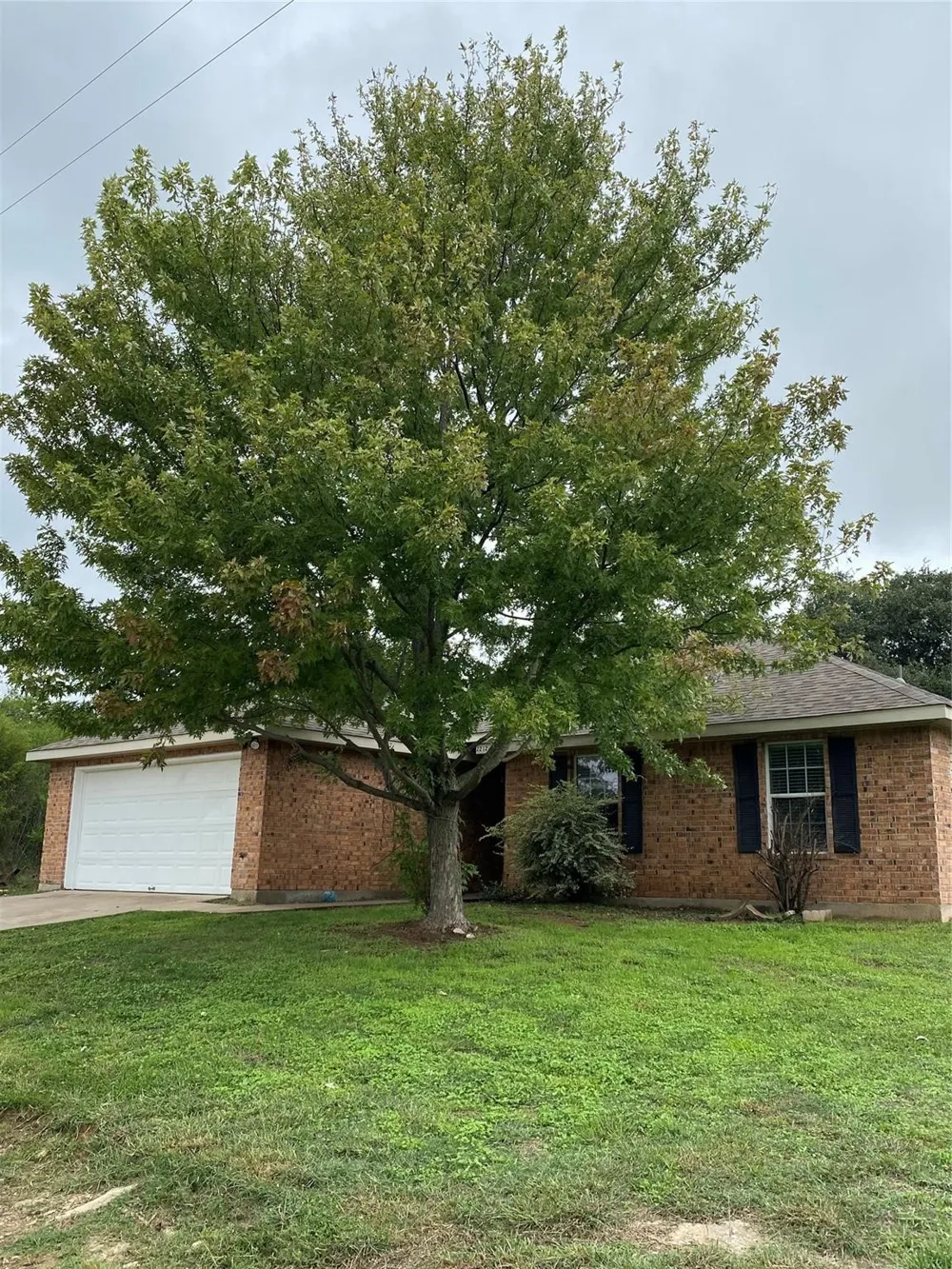 2212 Snake River Drive Granbury, TX 76048