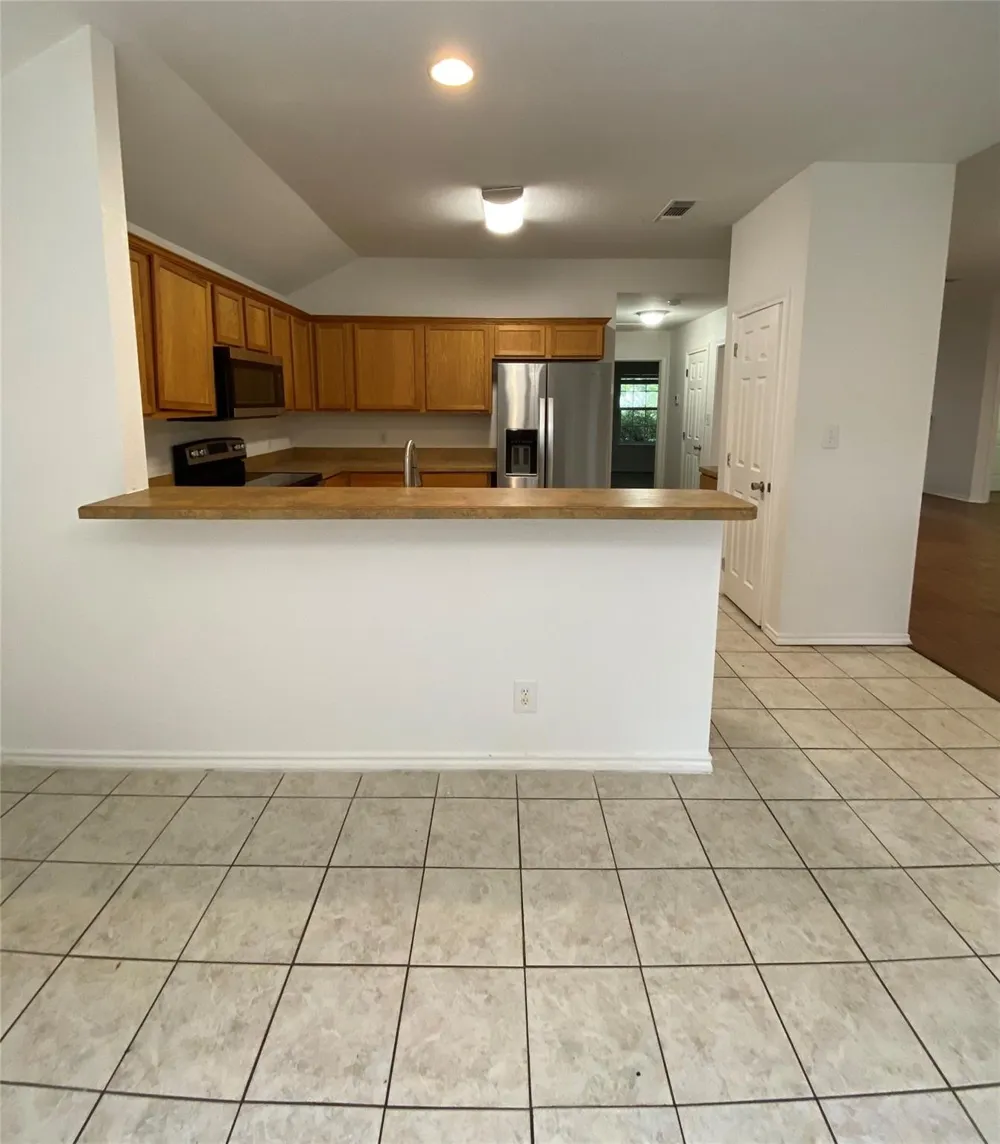 2212 Snake River Drive Granbury, TX 76048