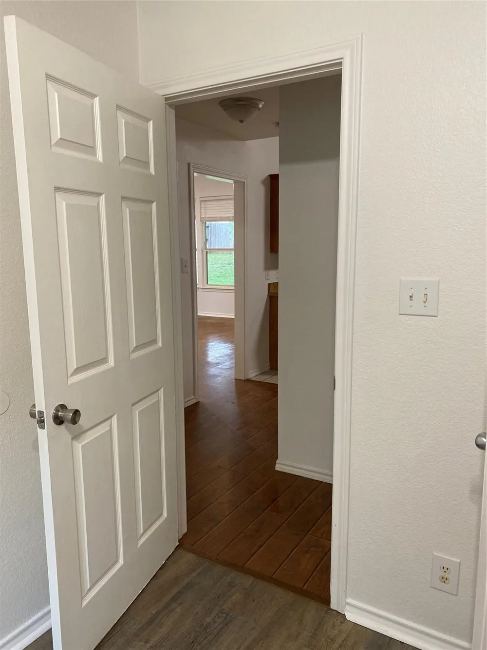 2212 Snake River Drive Granbury, TX 76048
