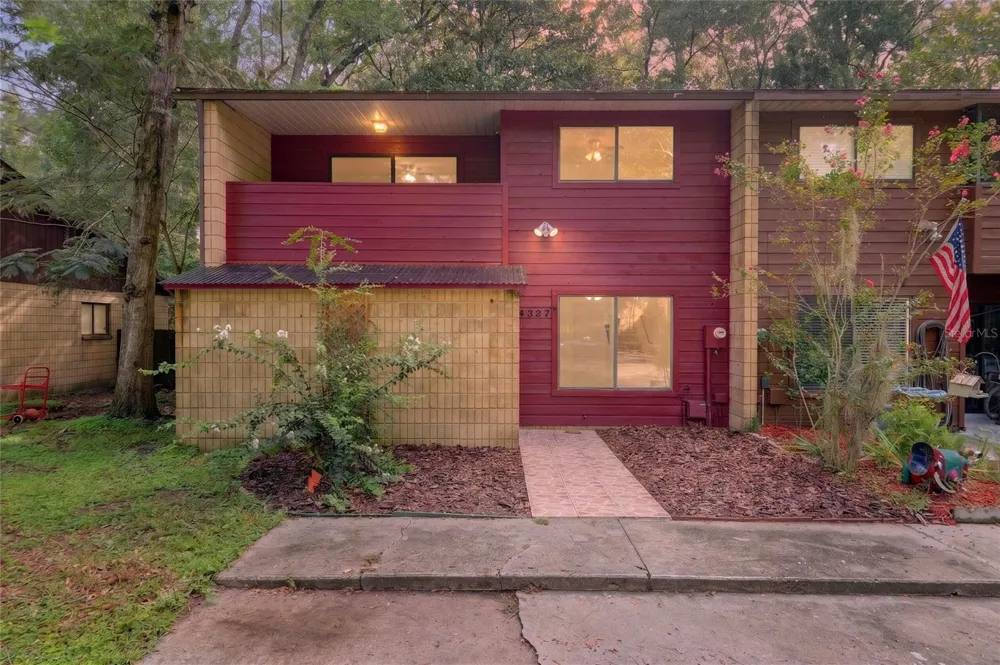 4327 SW 67TH TERRACE Gainesville, FL 32608