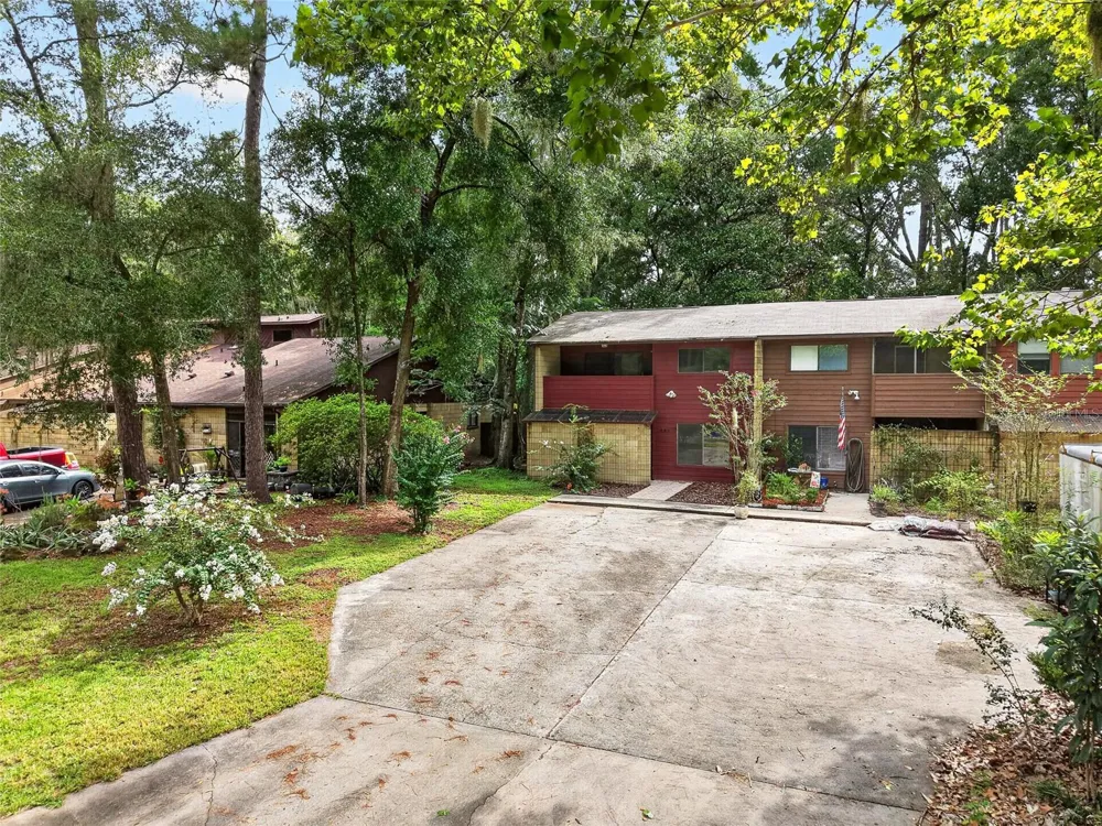4327 SW 67TH TERRACE Gainesville, FL 32608
