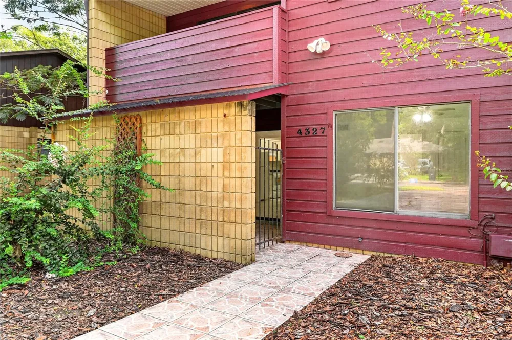 4327 SW 67TH TERRACE Gainesville, FL 32608