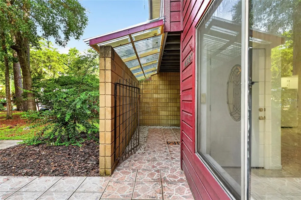 4327 SW 67TH TERRACE Gainesville, FL 32608