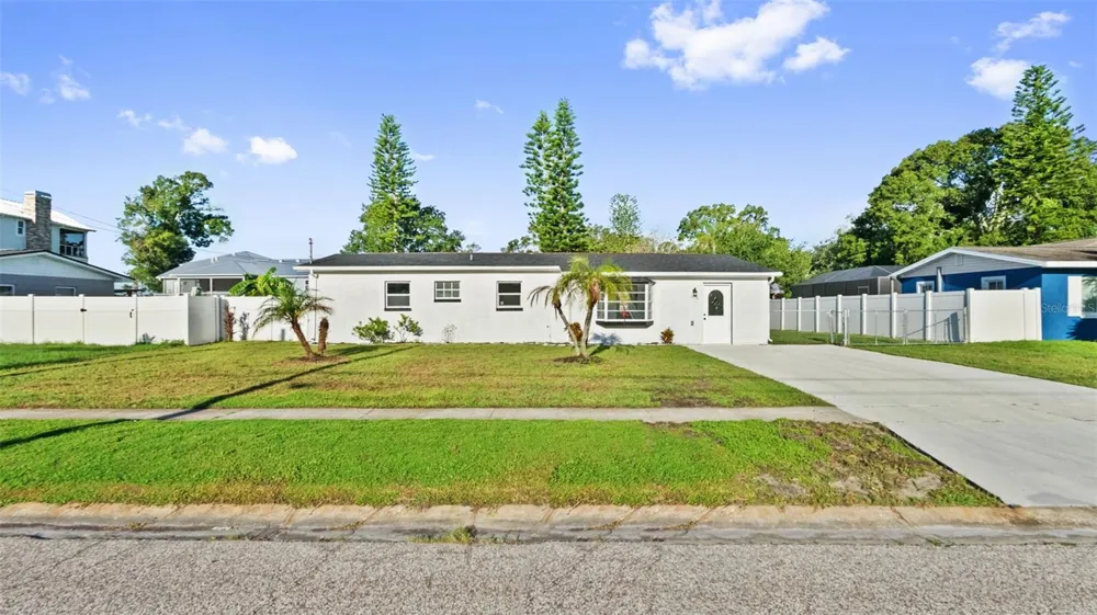 310 COUNTRY CLUB DRIVE Oldsmar, FL 34677
