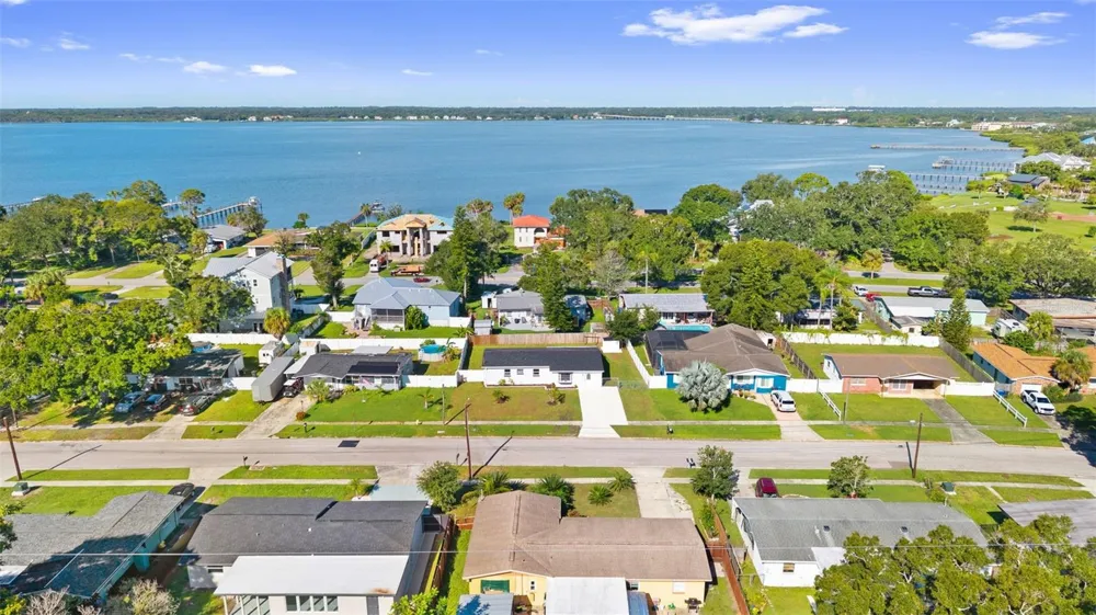 310 COUNTRY CLUB DRIVE Oldsmar, FL 34677