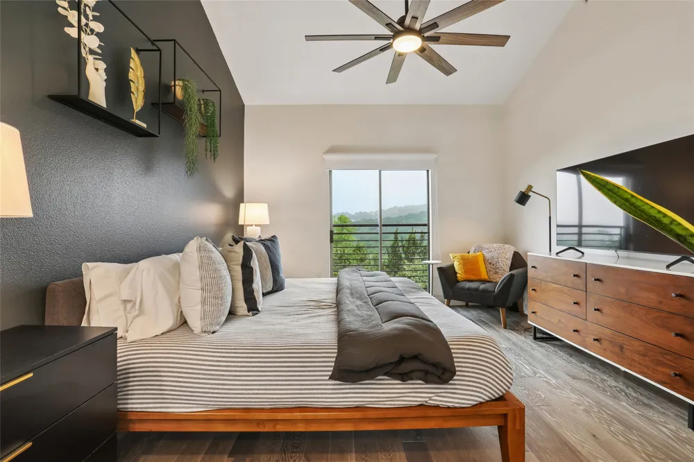 8110 Ranch Road 2222 #10 Austin, TX 78730