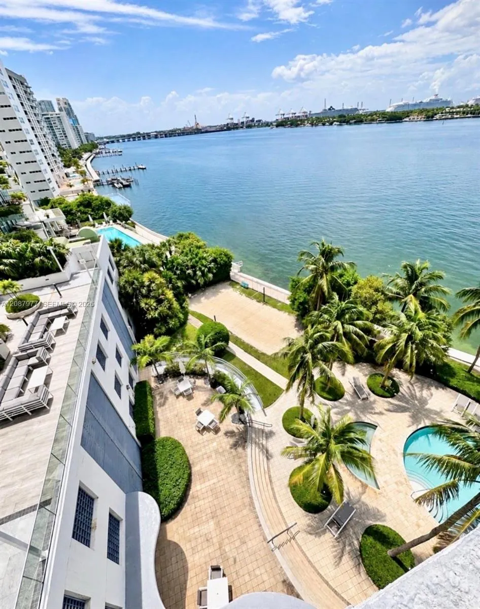 1330 West Ave #702 Miami Beach, FL 33139