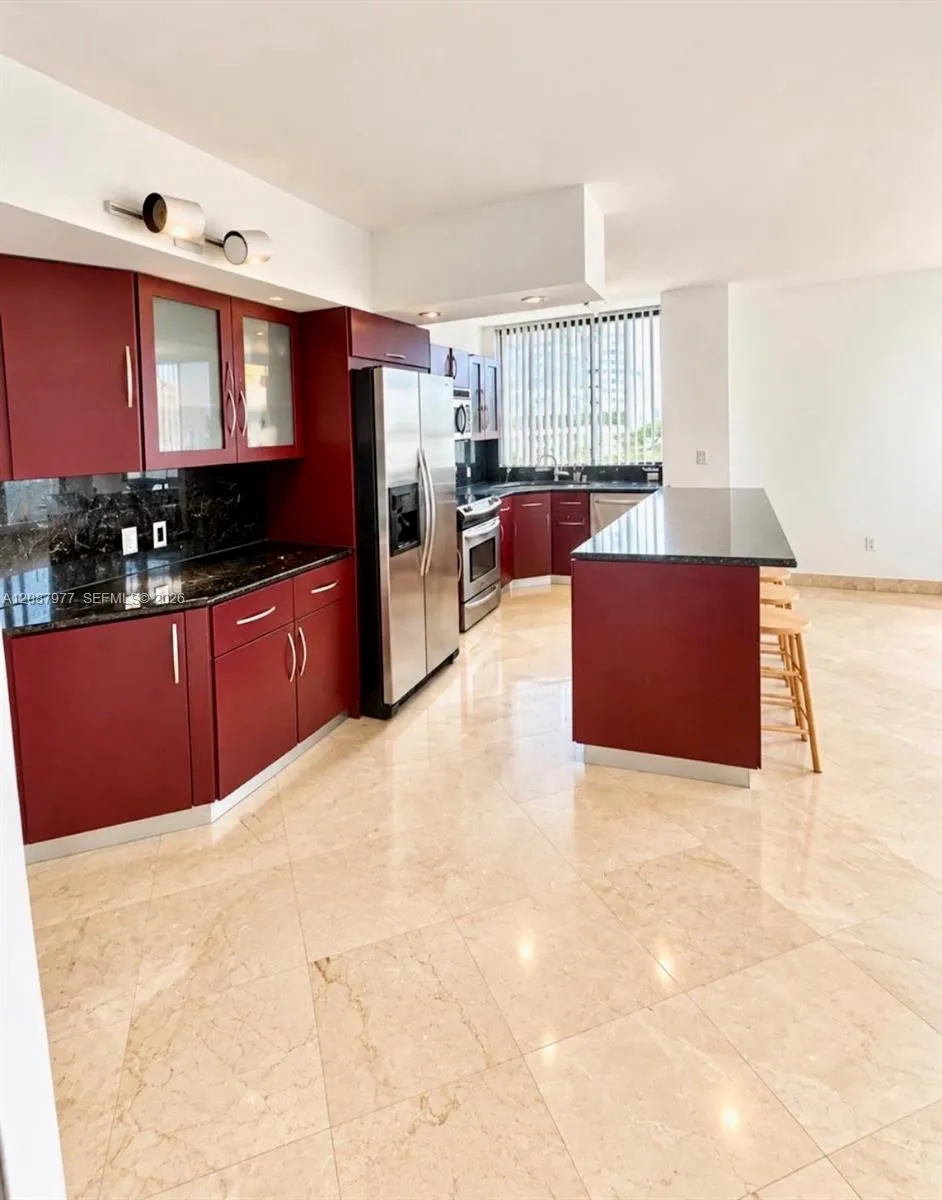 1330 West Ave #702 Miami Beach, FL 33139