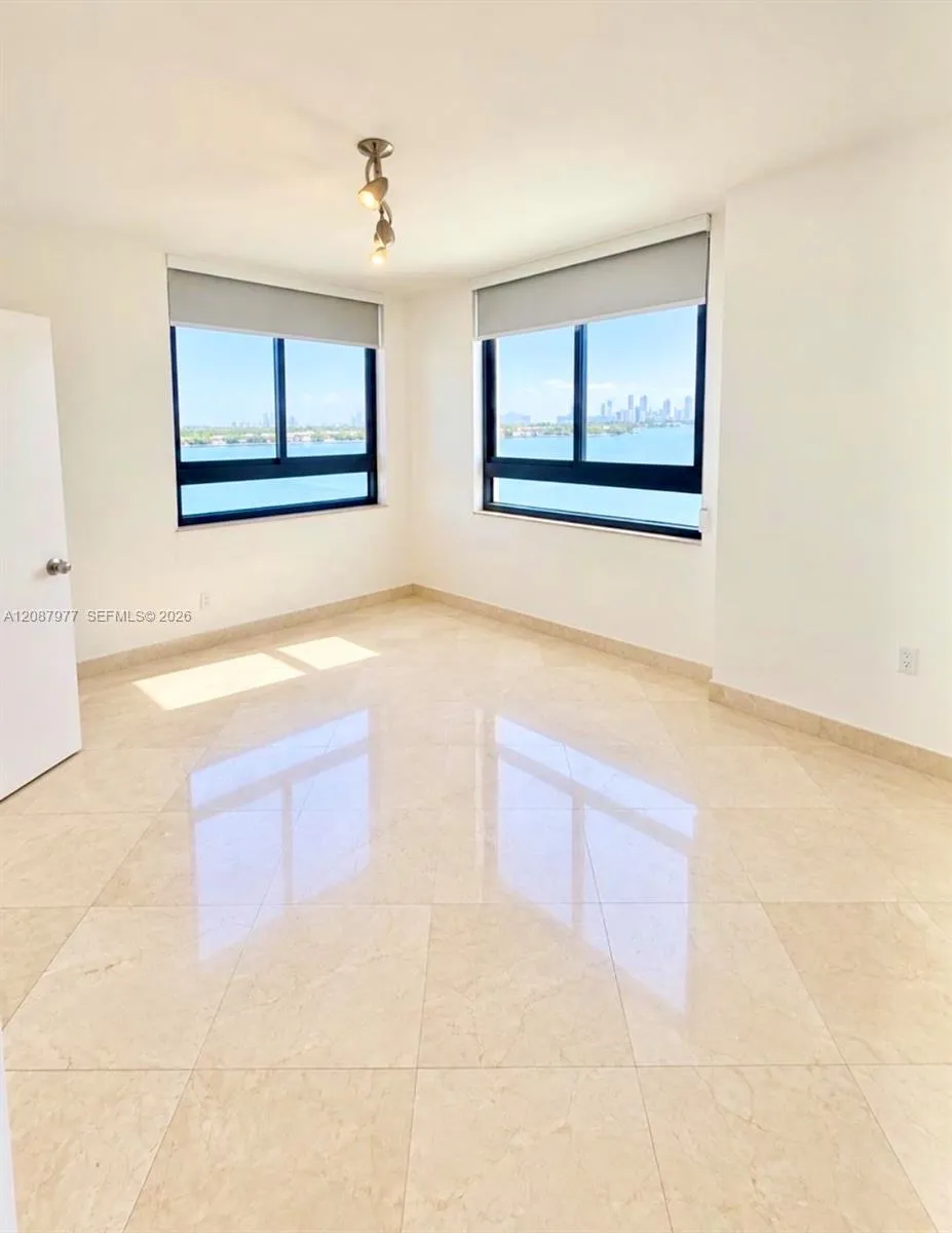 1330 West Ave #702 Miami Beach, FL 33139