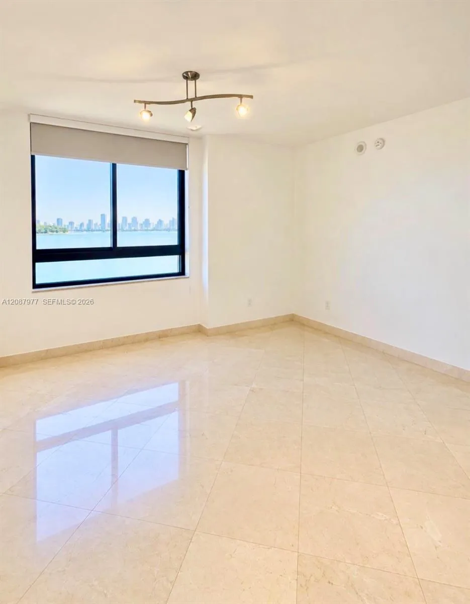 1330 West Ave #702 Miami Beach, FL 33139