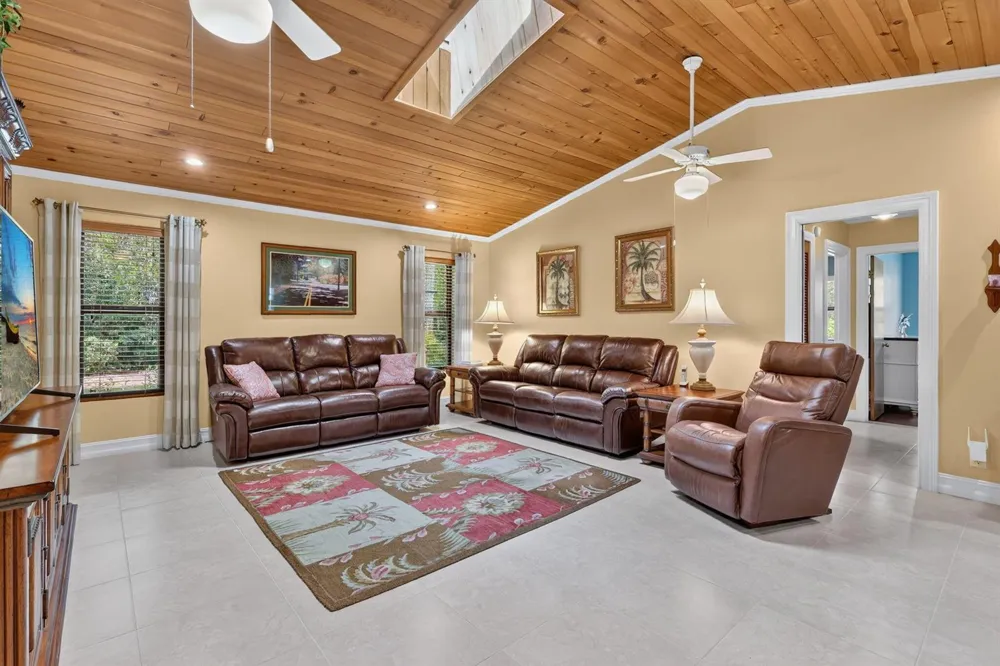 5673 SE Lamay Drive Stuart, FL 34997