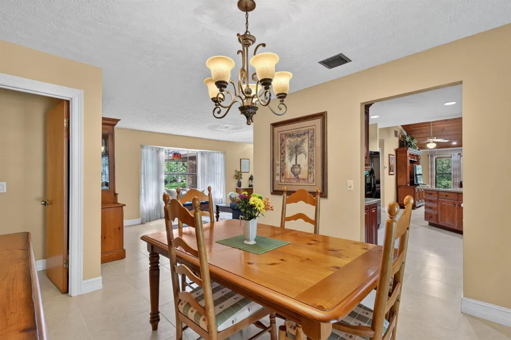 5673 SE Lamay Drive Stuart, FL 34997