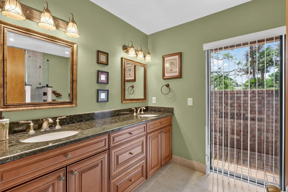 5673 SE Lamay Drive Stuart, FL 34997