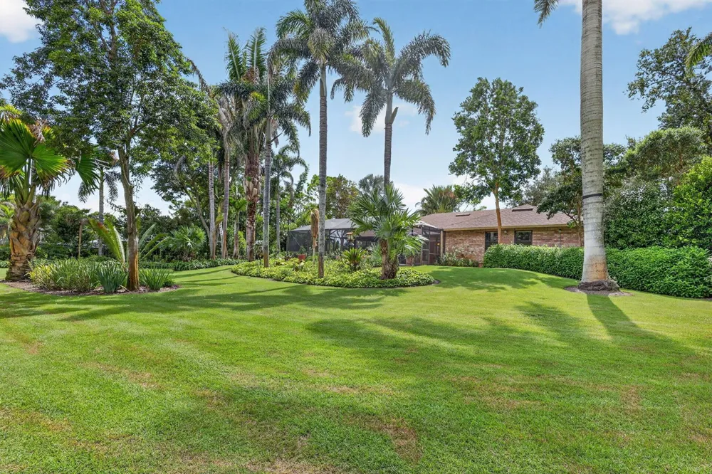 5673 SE Lamay Drive Stuart, FL 34997