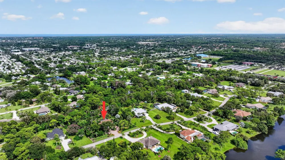 5673 SE Lamay Drive Stuart, FL 34997