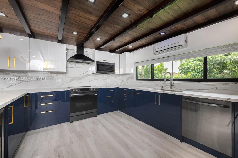 3904 Grant St #0 Hollywood, FL 33021