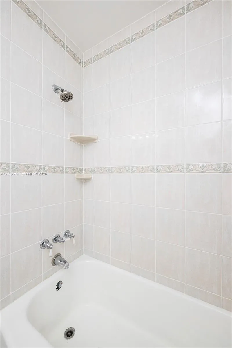 3904 Grant St #0 Hollywood, FL 33021