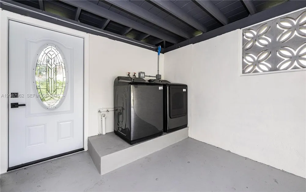 3904 Grant St #0 Hollywood, FL 33021