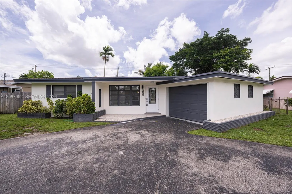 3904 Grant St #0 Hollywood, FL 33021