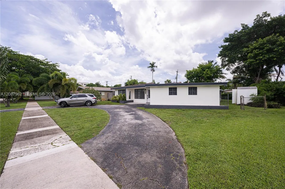 3904 Grant St #0 Hollywood, FL 33021